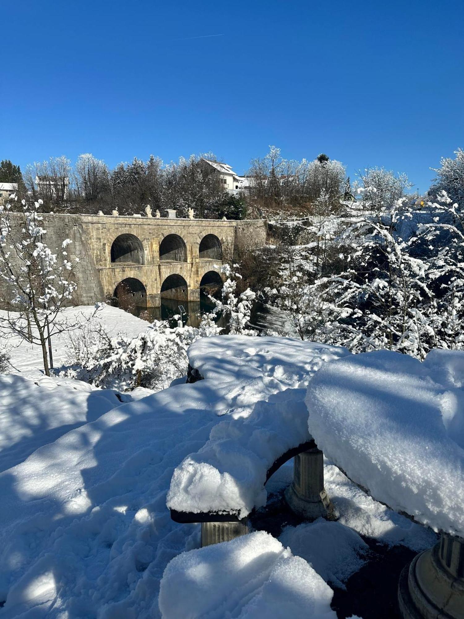 Studio Apartman Brletić Tounj Bagian luar foto